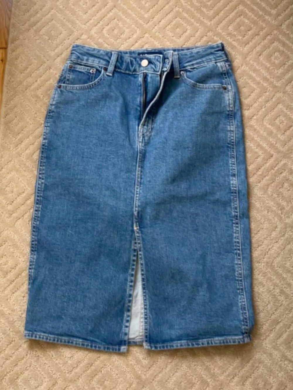 EUC Women's GAP Denim Pencil Midi Skirt 4/27